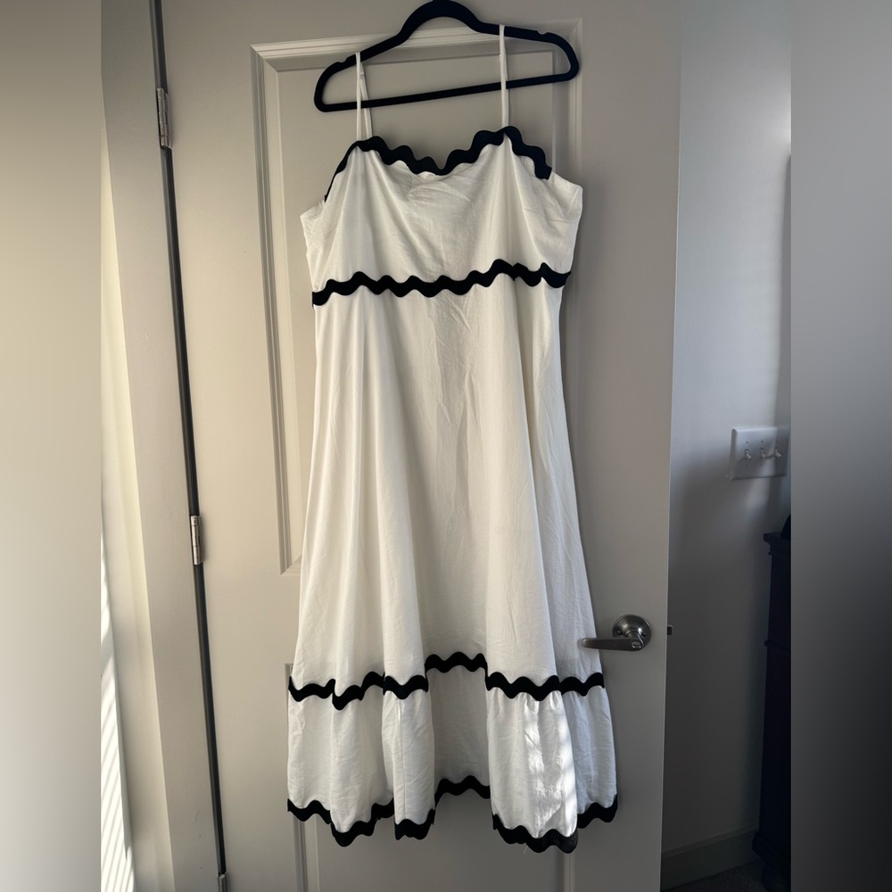 Black and White Ric Rac Summer Spaghetti-Strap Sundress with Black Trim